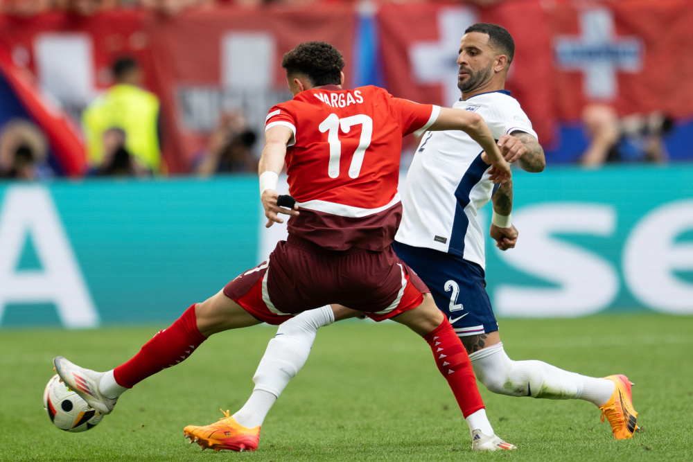 强队交锋时 强队交锋时