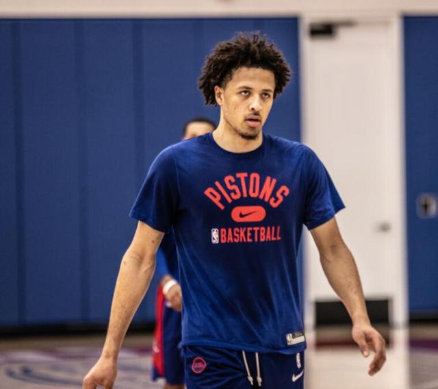 许多俱乐部 许多俱乐部